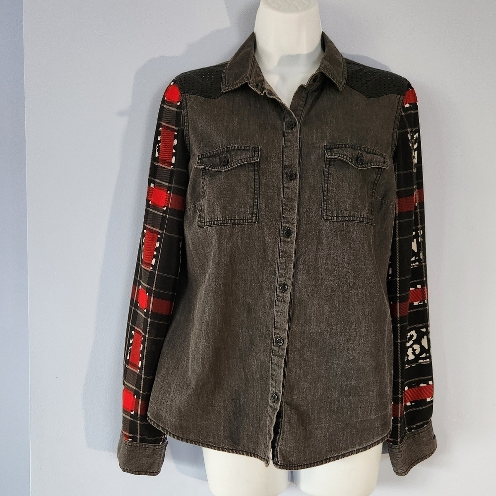 Point Zero button down top - Picture 2 of 6